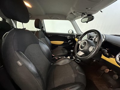 Lot 28 - 2007 Mini Cooper - NO RESERVE