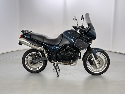 Lot 66 - 2000 Triumph Tiger