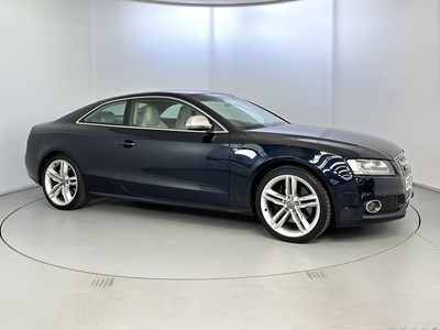 Lot 99 - 2008 Audi S5 V8