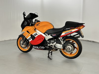 Lot 51 - 1999 Honda VFR800