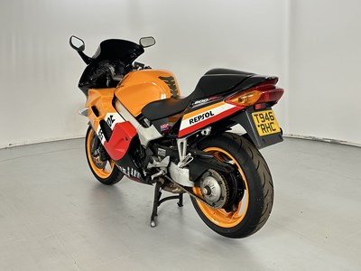 Lot 51 - 1999 Honda VFR800