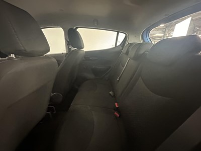 Lot 139 - 2016 Vauxhall Viva SE
