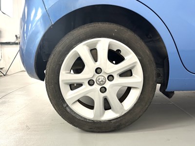 Lot 139 - 2016 Vauxhall Viva SE