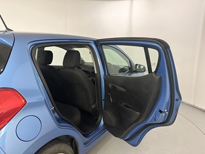 Lot 139 - 2016 Vauxhall Viva SE