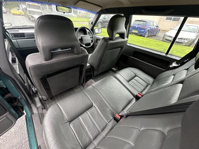 Lot 34 - 1994 Volvo 940 Wentworth