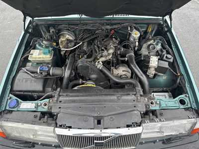 Lot 34 - 1994 Volvo 940 Wentworth