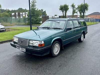 Lot 34 - 1994 Volvo 940 Wentworth