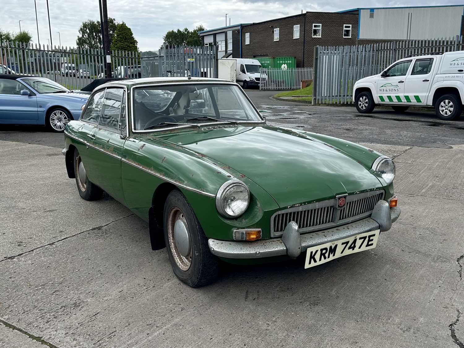 Lot 158 - 1967 MG BGT