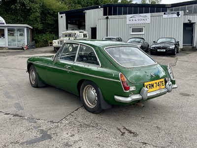 Lot 158 - 1967 MG BGT