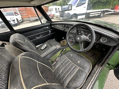 Lot 158 - 1967 MG BGT