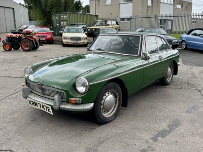 Lot 158 - 1967 MG BGT