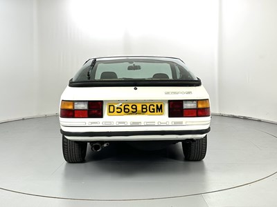 Lot 25 - 1987 Porsche 924S