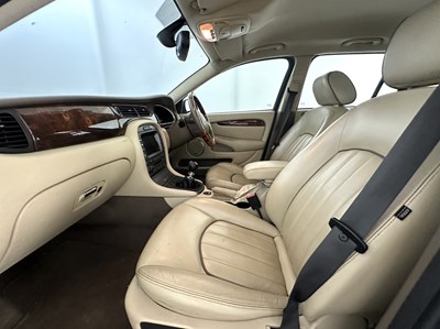 Lot 169 - 2007 Jaguar X-Type Sovereign