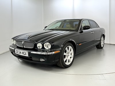 Lot 100 - 2004 Jaguar XJ8