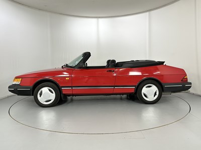 Lot 33 - 1991 Saab 900i Cabriolet