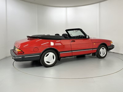 Lot 33 - 1991 Saab 900i Cabriolet