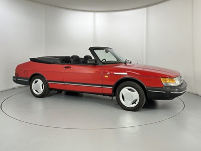 Lot 33 - 1991 Saab 900i Cabriolet