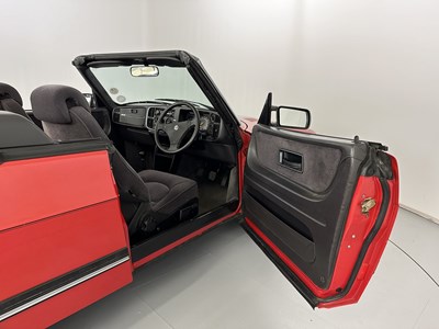 Lot 33 - 1991 Saab 900i Cabriolet