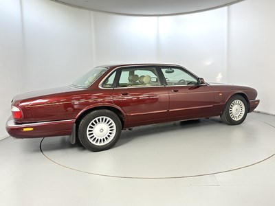 Lot 50 - 1998 Jaguar XJ8