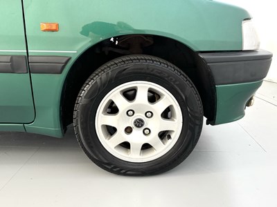 Lot 52 - 1995 Peugeot 106 Roland Garros