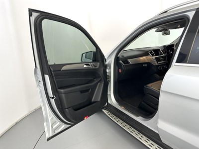 Lot 183 - 2013 Mercedes-Benz ML350