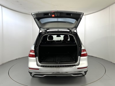 Lot 183 - 2013 Mercedes-Benz ML350