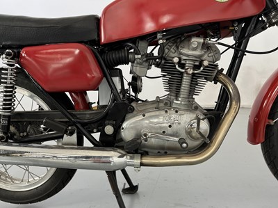 Lot 182 - 1975 Ducati 250
