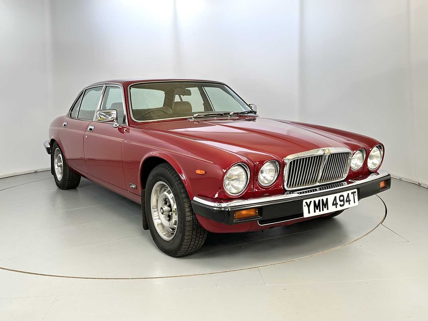 Lot 55 - 1979 Jaguar XJ12