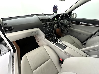 Lot 154 - 2010 Mercedes-Benz C180