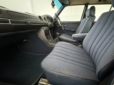 Lot 56 - 1982 Mercedes-Benz 200T