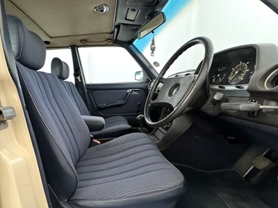 Lot 56 - 1982 Mercedes-Benz 200T