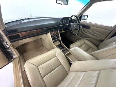 Lot 97 - 1989 Mercedes-Benz 500SEL