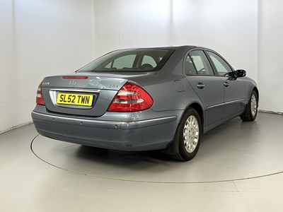 Lot 76 - 2002 Mercedes-Benz E220