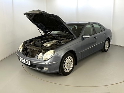 Lot 76 - 2002 Mercedes-Benz E220