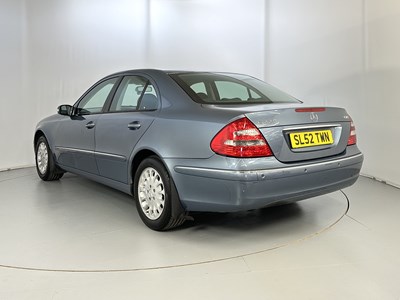 Lot 76 - 2002 Mercedes-Benz E220