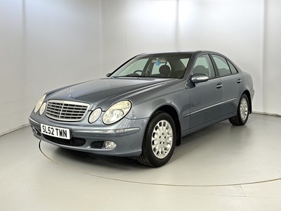 Lot 76 - 2002 Mercedes-Benz E220