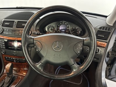 Lot 76 - 2002 Mercedes-Benz E220