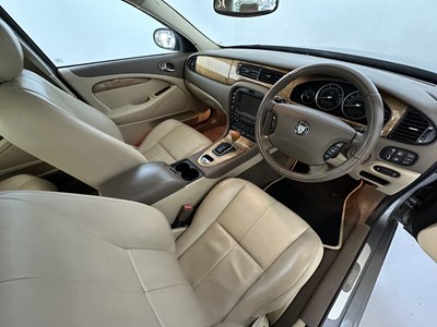 Lot 14 - 2006 Jaguar S-Type