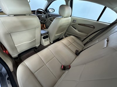 Lot 14 - 2006 Jaguar S-Type