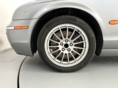 Lot 14 - 2006 Jaguar S-Type
