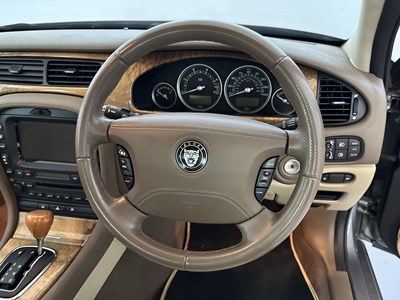 Lot 14 - 2006 Jaguar S-Type
