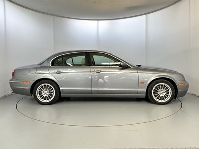 Lot 14 - 2006 Jaguar S-Type