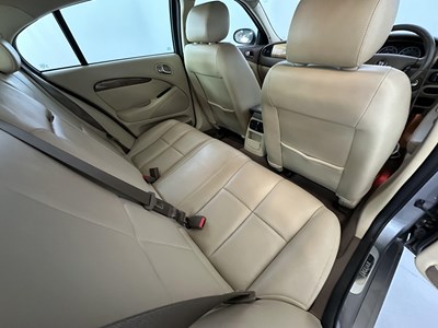 Lot 14 - 2006 Jaguar S-Type