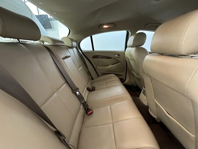 Lot 14 - 2006 Jaguar S-Type