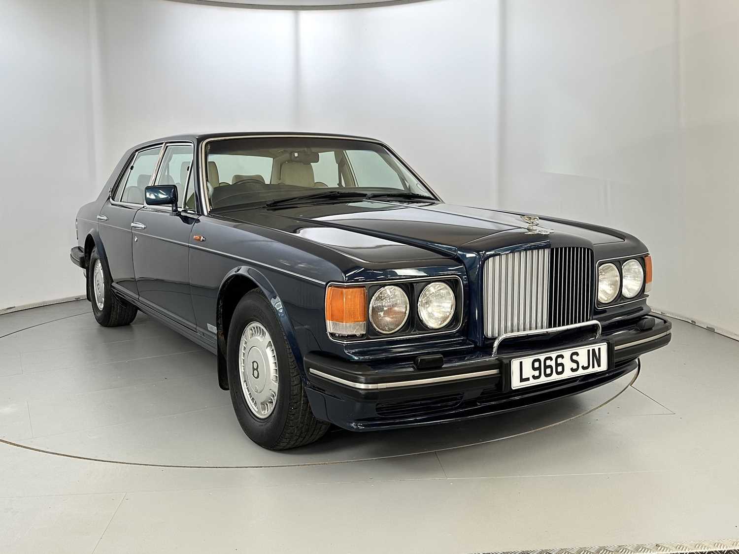 Lot 20 - 1993 Bentley Turbo R