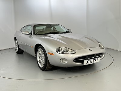 Lot 72 - 2001 Jaguar XK8