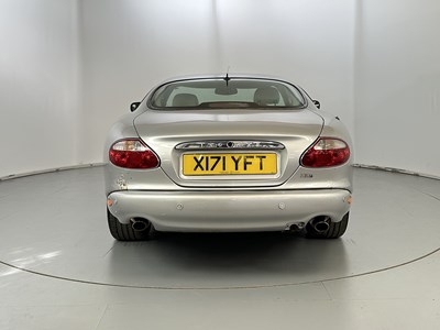 Lot 72 - 2001 Jaguar XK8