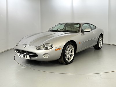 Lot 72 - 2001 Jaguar XK8