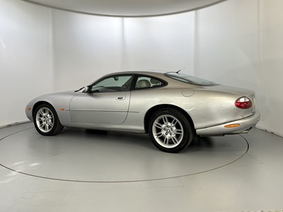 Lot 72 - 2001 Jaguar XK8