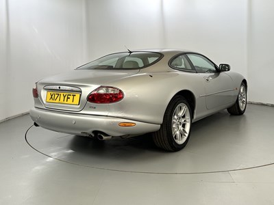 Lot 72 - 2001 Jaguar XK8